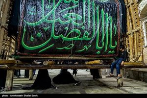 روایتی دیگر از عزاداری در حسینیه ایران؛ حضور گردشگران خارجی در عزاداری‌های یزد