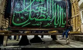روایتی دیگر از عزاداری در حسینیه ایران؛ حضور گردشگران خارجی در عزاداری‌های یزد