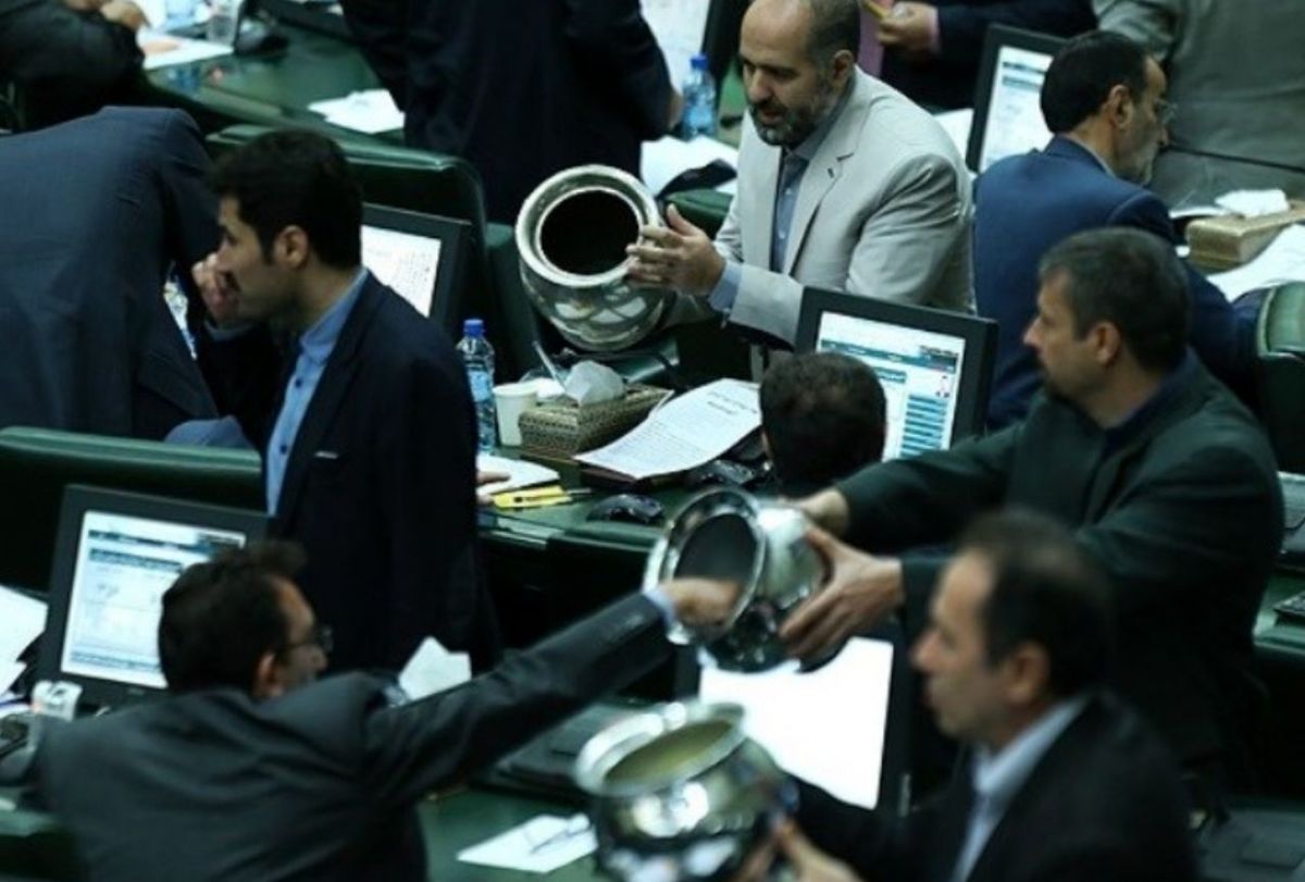 کدام نمایندگان بر شمارش آرای وزرای پیشنهادی نظارت میکنند؟