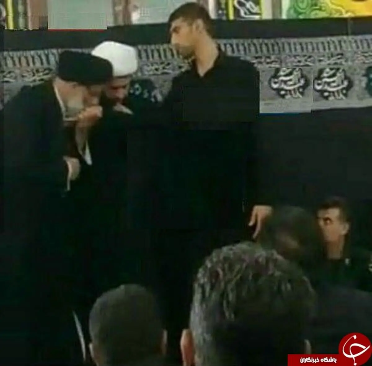 اقدام دل‌جویانه امام جمعه اهواز در برخورد با کارگر هفت تپه + فیلم