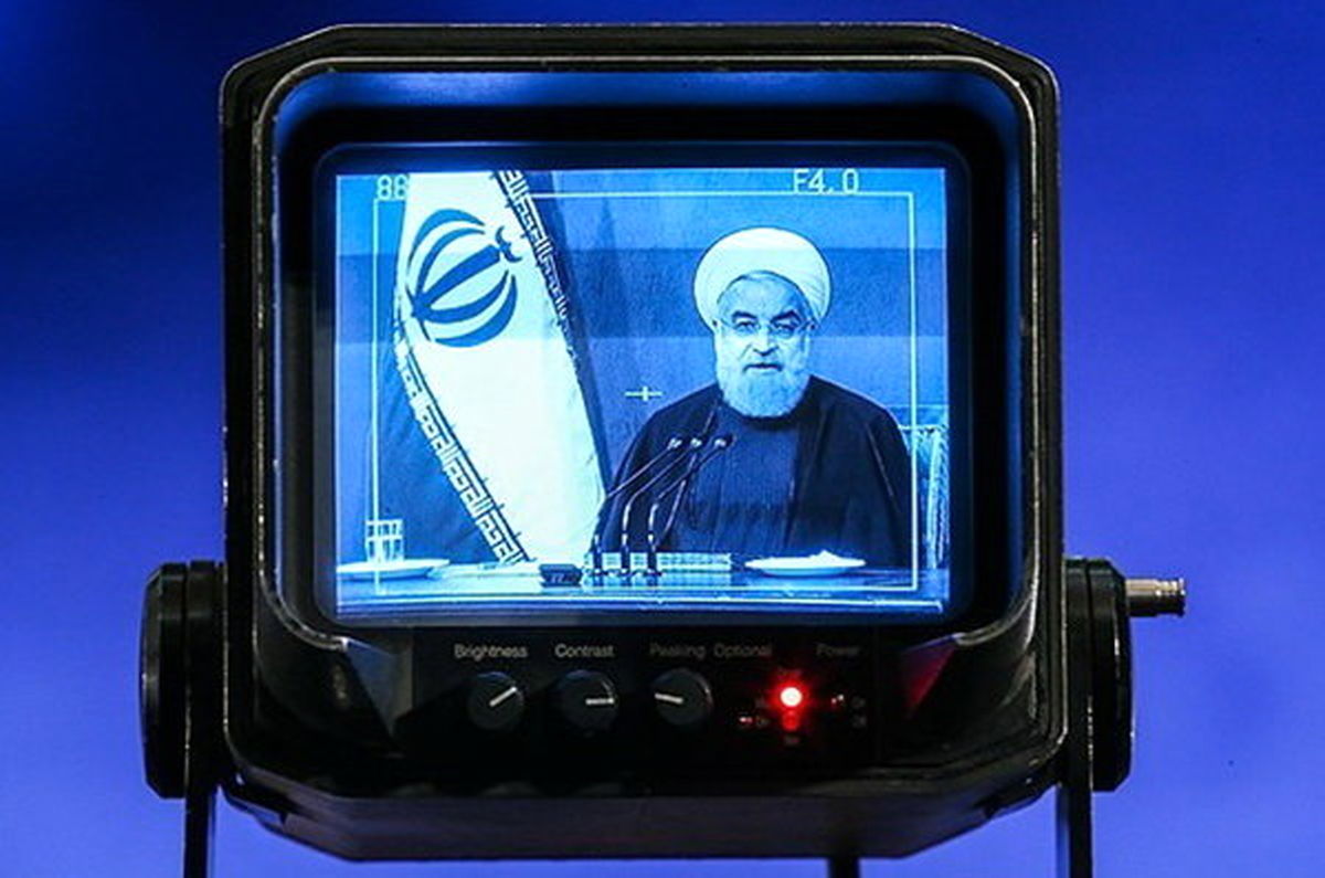 یک پیشنهاد به روحانی و دولت؛ کلاً بیخیال تلویزیون شوید!