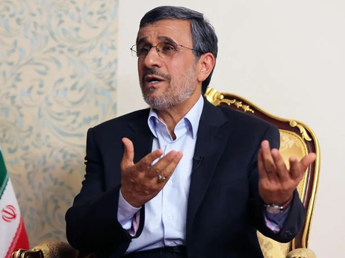 احمدی‌نژاد: درمورد کاندیداتوری در انتخابات، از نظرات مردم تبعیت می کنم / اگر من بودم هرگز زیر بار امضای برجام نمی‌رفتم / مگر اجماع جهانی علیه ایران وجود داشت؟ معنی قطعنامه، اجماع جهانی نیست