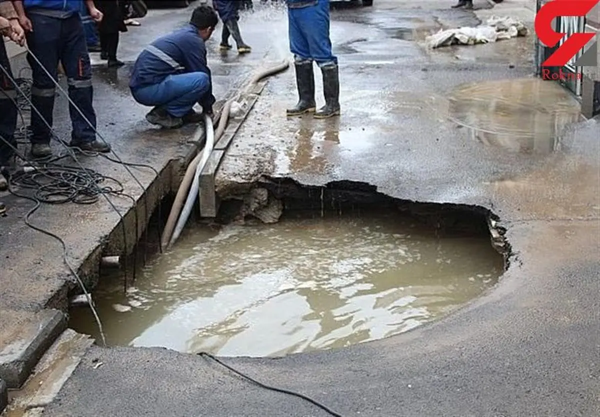 نشست زمین در متروی قم