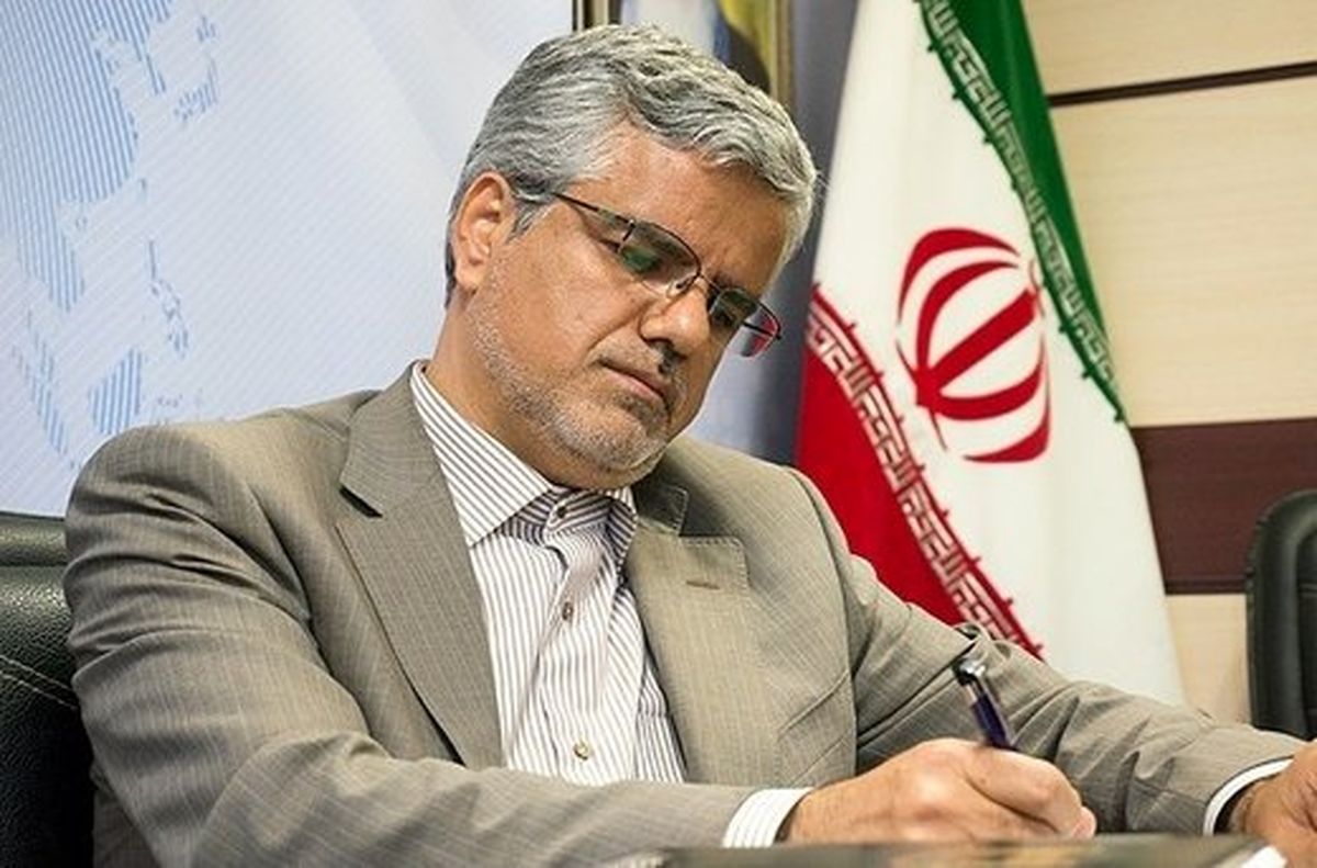 توئیت کنایهآمیز نماینده جنجالی به رئیسی و شریعتمداری با هشتگ ذوالقرنین/ برای خراب شدن یک دوست نادان کافی است