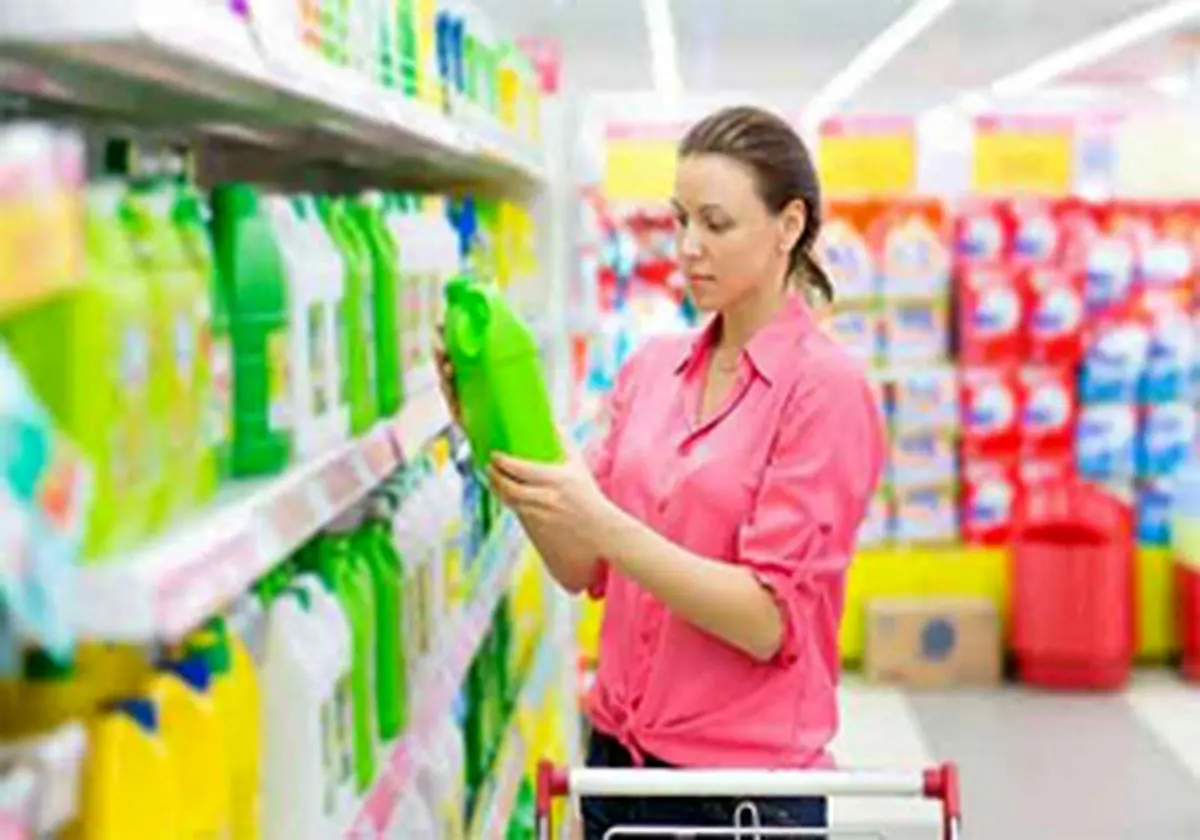 تمیز کننده های خطرناک هنگام خانه تکانی