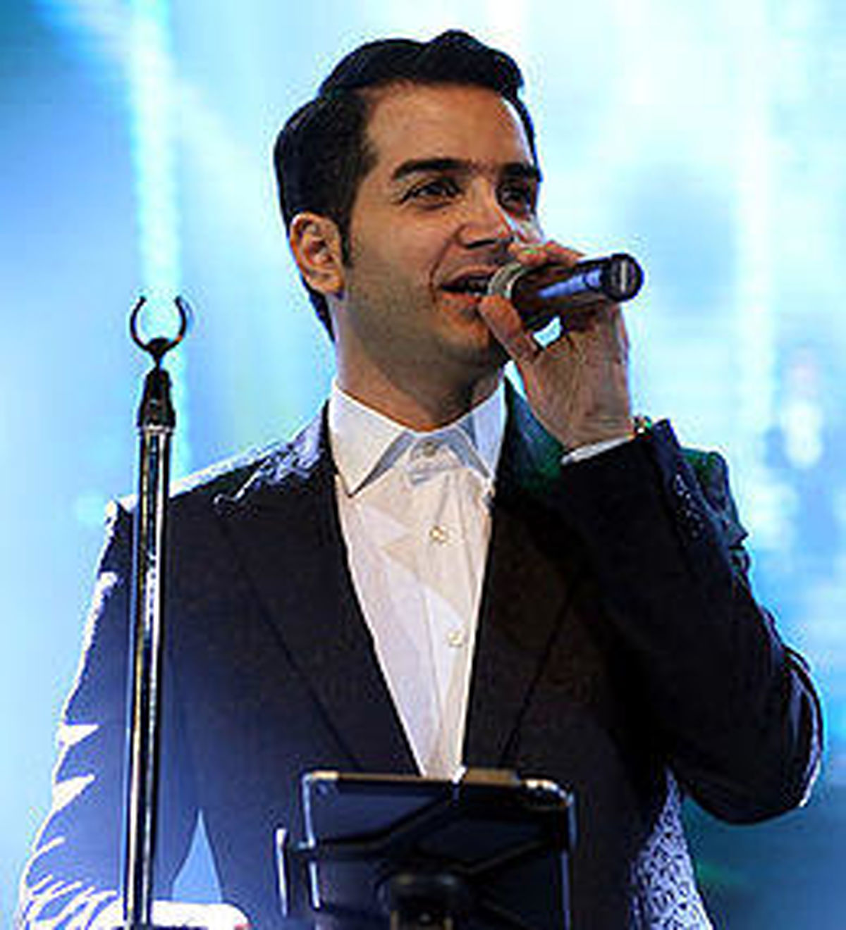 توضیح محسن یگانه برای ناتمام ماندن کنسرتش در شیراز
