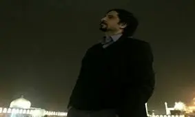 می‌خواستم پشت دستم را داغ کنم تا دیگر ننویسم