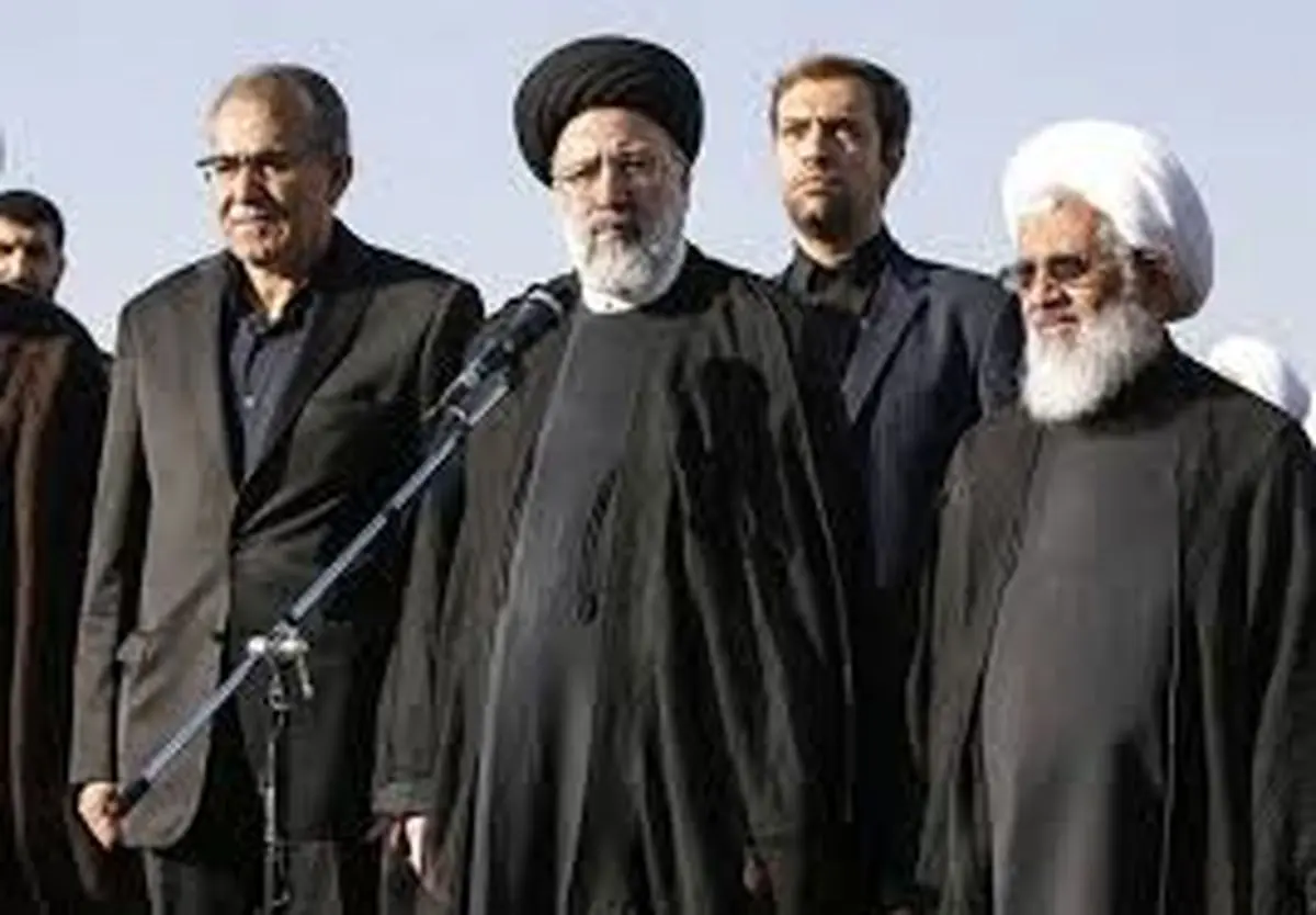 آیت الله رییسی پای درد دل کارگران زنجانی نشست/ تاکید رئیس قوه قضاییه برای حل مشکلات کارگران یکی کارخانه های استان +فیلم