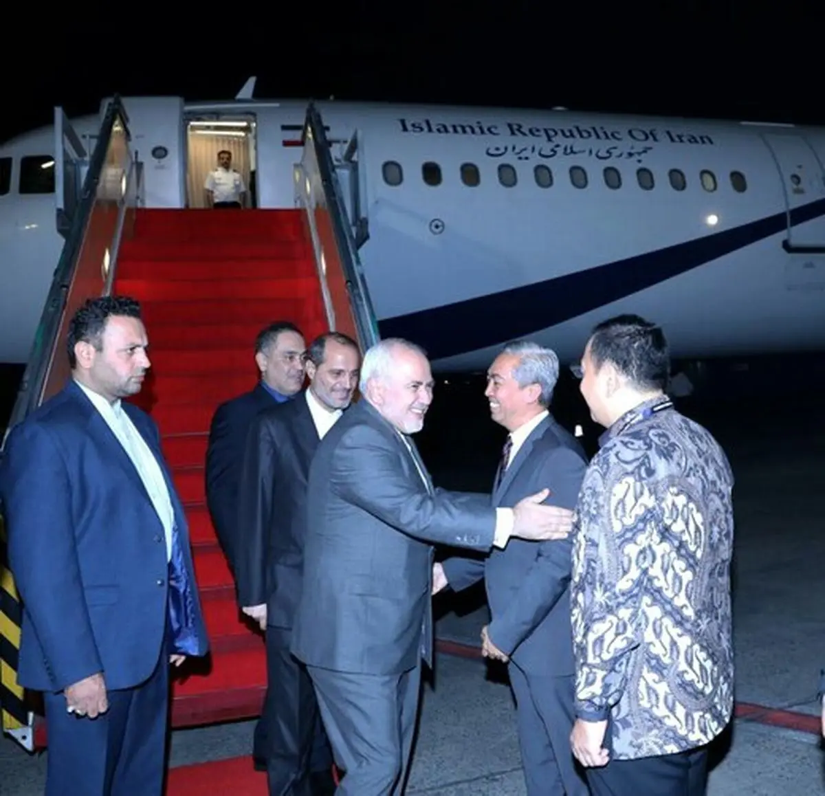 ظریف خطاب به اروپا: شما قرار نیست به ایران لطفی کنید، قرار است تعهداتتان را انجام دهید