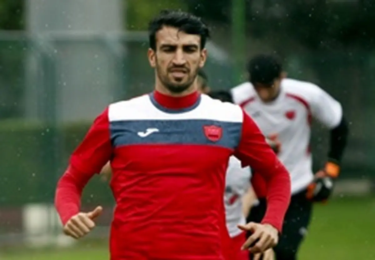 تبریک سال نو به سبک مدافع پرسپولیس و دخترش