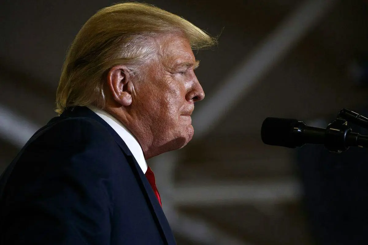 ترامپ: به وزیر خزانه‌داری دستور افزایش تحریم‌ها علیه ایران را دادم