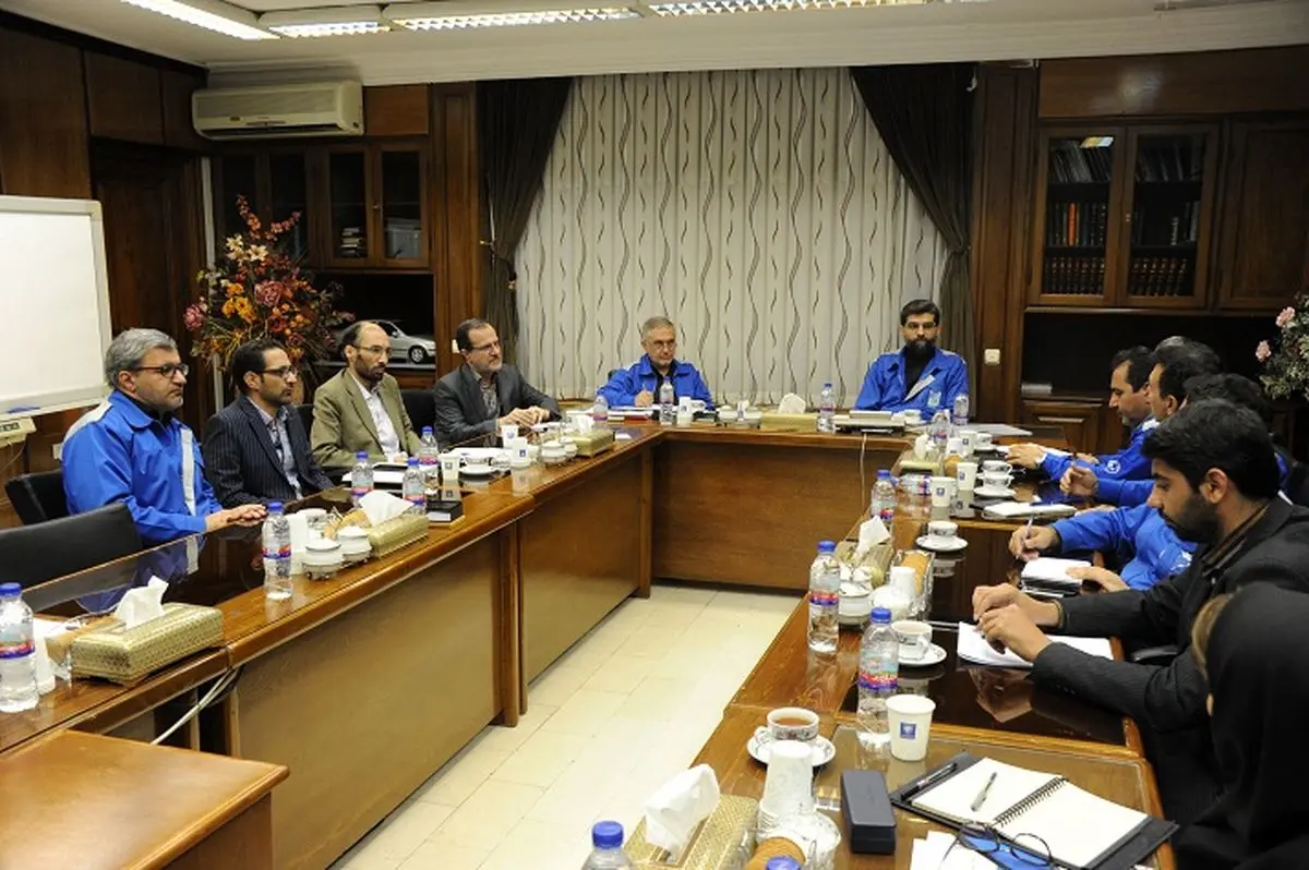 تدوين سند راهبردي تعميق و توسعه ساخت داخل قطعات صنعت خودروي كشور