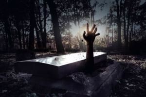 یک واقعیت علمی ترسناک: اجساد در قبر حرکت می‌کنند!