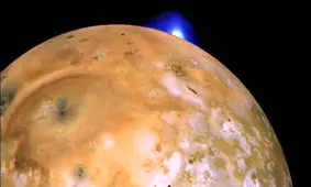 بزرگترین آتشفشان قمر"آیو" مشتری به زودی فوران می‌کند