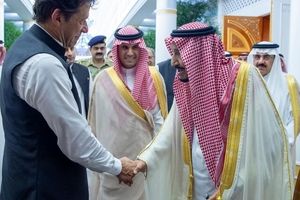دیدار پادشاه سعودی با نخست‌وزیر پاکستان