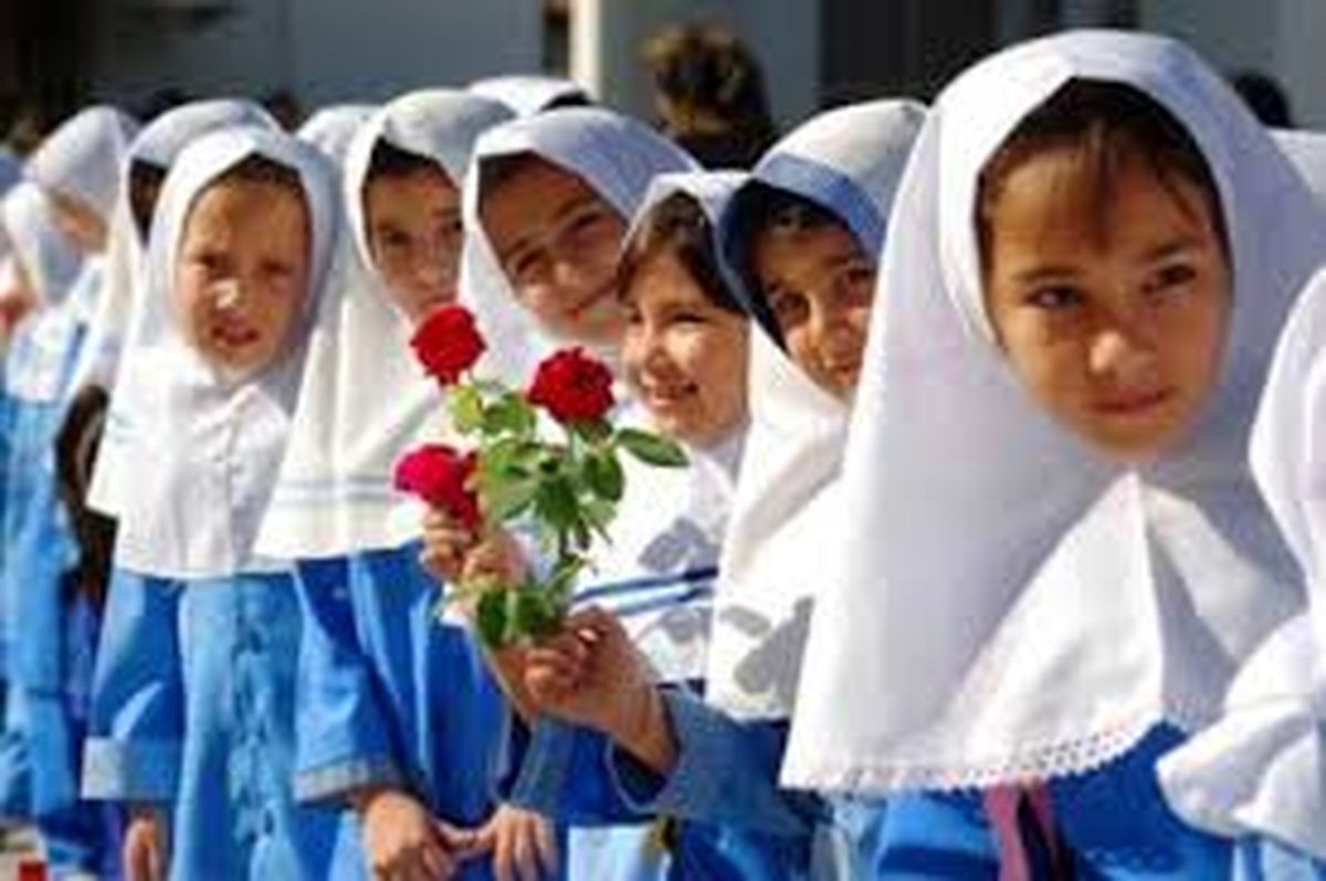 تحصیل یک میلیون و ۲۰۰ هزار دانش‌آموز در ۴۹۰۰ مدرسه در تهران