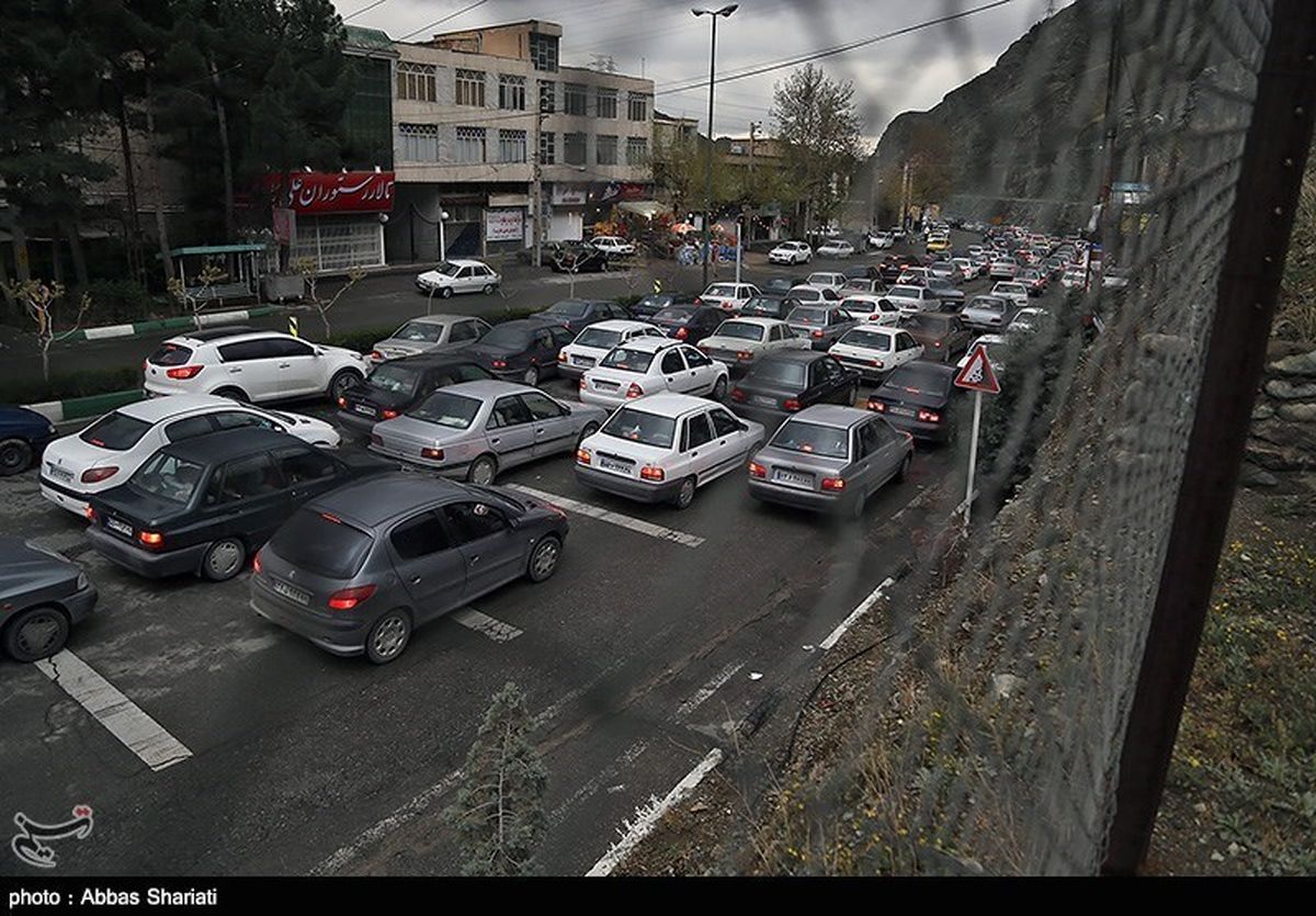 ترافیک سنگین در محور کرج ــ چالوس از میدان امیرکبیر تا تونل کندوان /احتمال یک‌طرفه‌شدن از عصر امروز