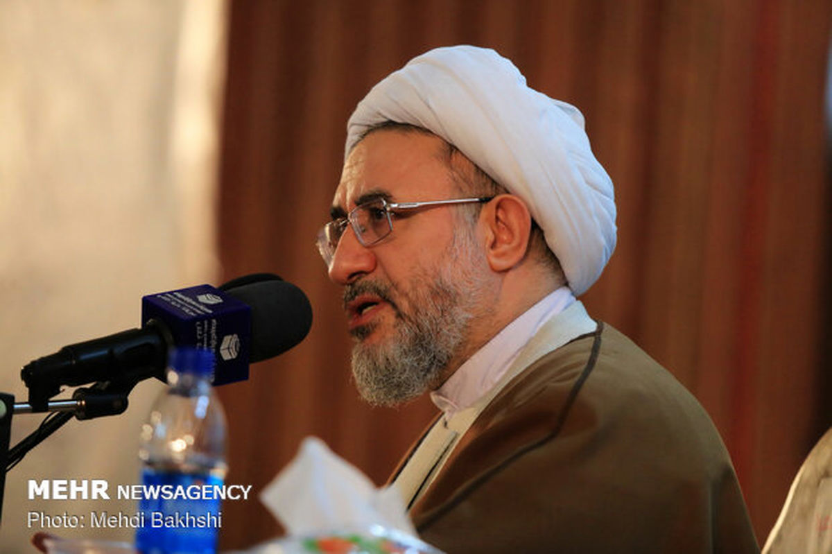 خداحافظی آیتالله محسن اراکی از مجمع تقریب مذاهب