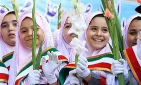 ۱۱ راه‌کار برای غلبه بر اضطراب جدایی در روز اول مدرسه