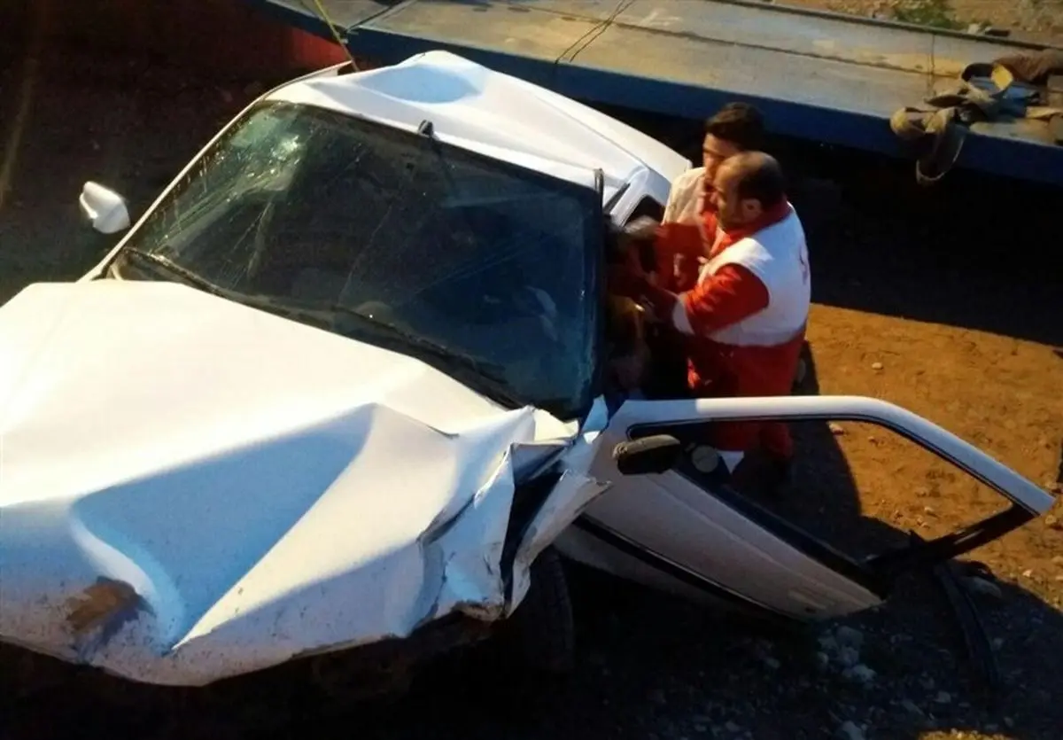 واژگونی پژو پارس در آرادان ۲ کشته و ۲ مصدوم برجای گذاشت+عکس