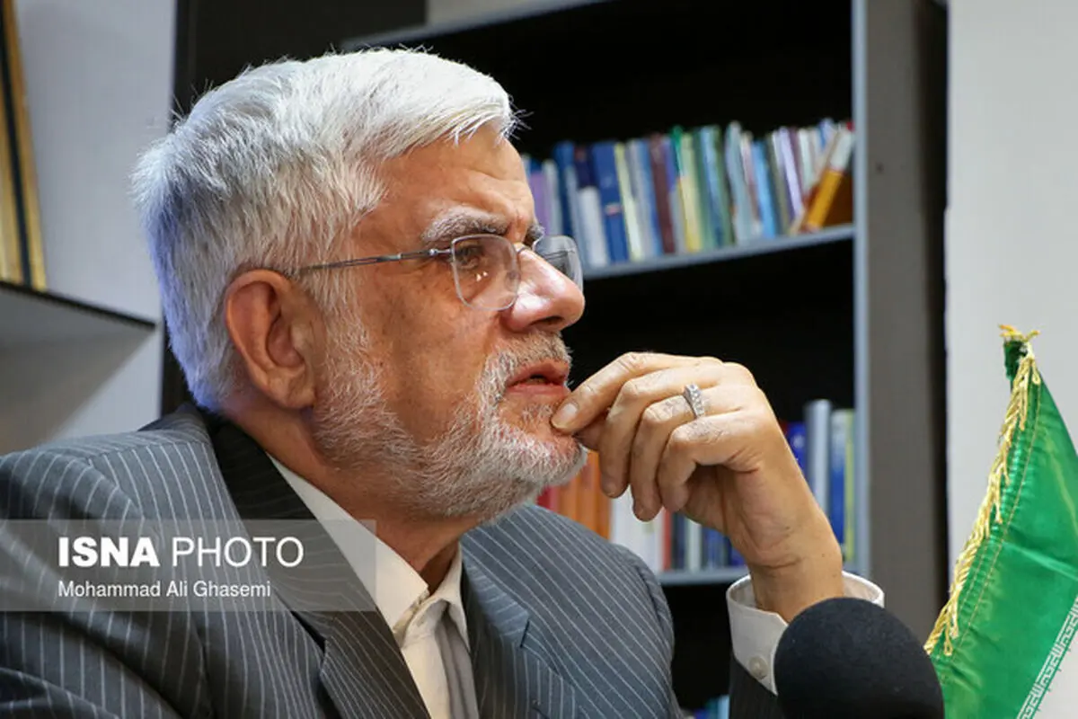 عارف: دولتِ زمان جنگ کشور را بگونه‌ای اداره کرد که مردم در زندگی احساس تنگنا نکنند