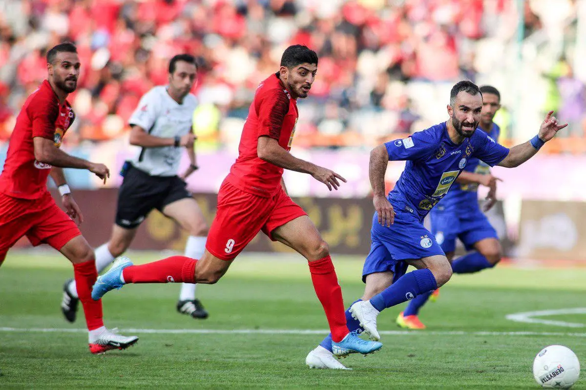 دنیا به کام کالدرون، بیرانوند و قرمزها