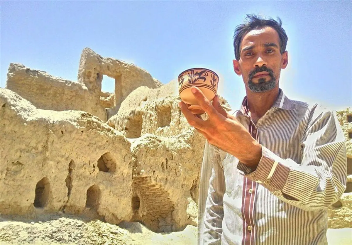 هنرمندی با ۳۰ رکورد گینس و ۲۰۰۰ اثر شاخص در سیستان و بلوچستان/ می‌خواهم مهمان‌نوازی مردم استان را ثبت جهانی کنم