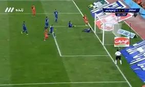 گل شهرآورد نود، به نام مهاجم پرسپولیس است یا دروازه‌بان استقلال؟ / فیلم