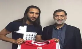 عکسی از ستاره جنجالی تراکتور در کنار فرزندانش