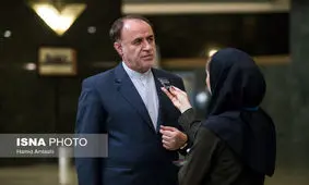 حاجی بابایی: حتی یک بار با معلمی برخورد نداشتم