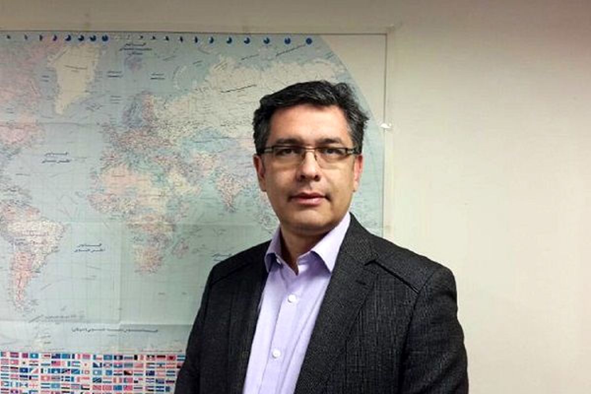 مصلحت تهران در دیدار احتمالی روحانی و ترامپ موثر است / تحقق طرح 15میلیاردی مکرون دور از انتظار است