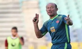تعجب سرمربی پرسپولیس از آرای انضباطی