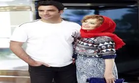 بوسه یکتا ناصر و منوچهر هادی در پشت صحنه رحمان 1400 + فیلم