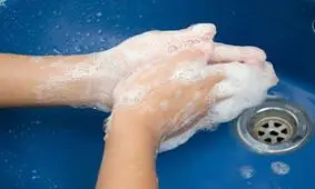 چگونه میکروب‌ها را به شکل کامل از دستان خود پاک کنید؟