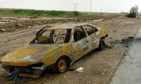 نجات ۵ مسافر گرفتار از آتش پژو پارس در آبادان + تصاویر