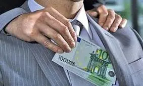 تورم و تحریم به نفع مفسدان اقتصادی شد / گزارش سازندگی از موج‏ سازی شبکه فساد علیه دولت