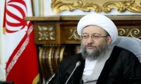 کنایه آملی لاریجانی به آمریکا: مدعی اقتدار، تلاش می‌کند با رئیس‌جمهور ما ملاقات کند