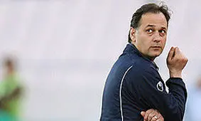 نامجو مطلق: مجیدی را هم در مربی‌گری سوزاندند