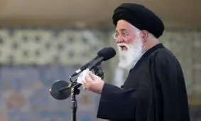 امام جمعه مشهد: دفاع مقدس سراسر «راهبرد مقاومت و عزت» است؛ شهید حججی نسخه کاملی از رزمنده دفاع مقدس است
