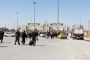 تردد ۵۰ هزار نفر زائر از مرز بین المللی مهران در روز جمعه