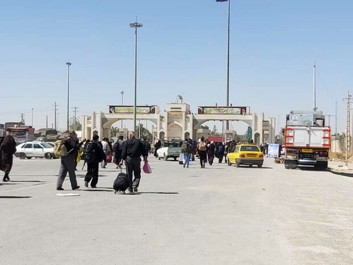 تردد ۵۰ هزار نفر زائر از مرز بین المللی مهران در روز جمعه
