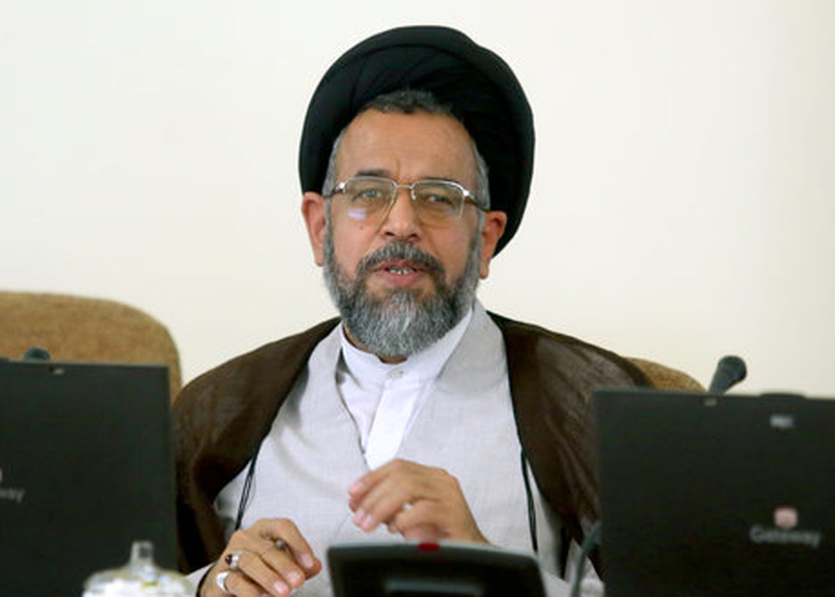 وزیر اطلاعات: حضور هوشمندانه نیروی انتظامی دسیسههای دشمن را نقش بر آب میکند