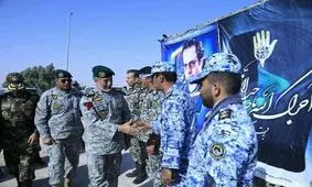 بازدید امیر دریادار سیاری از پایانه های مرزی مهران و دهلران