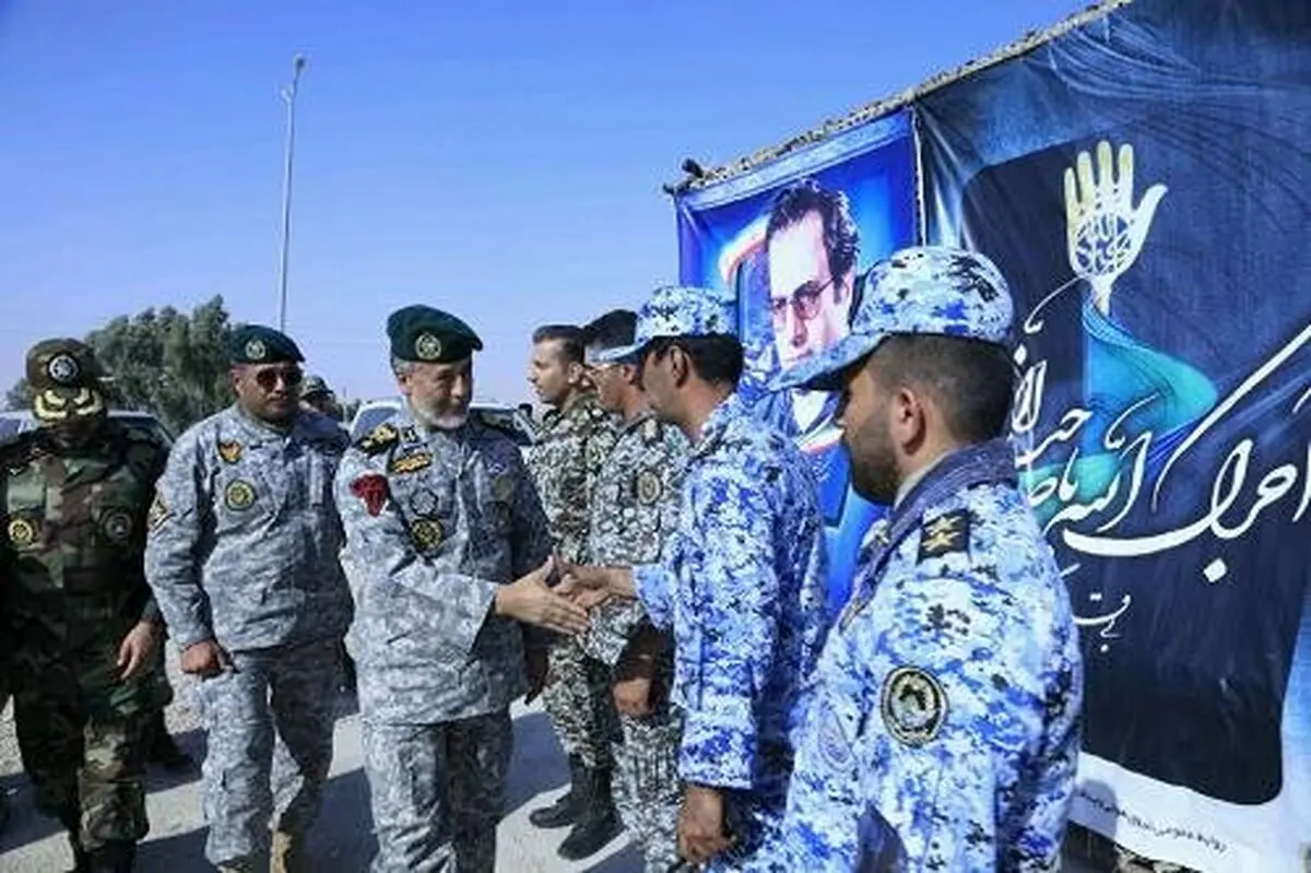 بازدید امیر دریادار سیاری از پایانه های مرزی مهران و دهلران