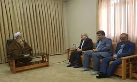 استاندار قم با آیت‌الله جوادی آملی دیدار کرد