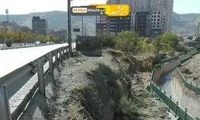 دلاوران ۵۹ تا ۶۳ پیاده‌رو ندارد/ عبور و مرور برای دانش آموزان از وسط بلوار دلاوران سخت است