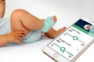 بررسی سلامت نوزاد فقط با یک جوراب هوشمند / از رصد ضربان قلب تا بررسی سطح اکسیژن خون