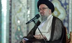 انتقاد احمد خاتمی از وضعیت حجاب در قم: اعتراف کرده‌اند که به آنها پول می‌دهند، اطراف صفائیه ساعتی قدم بزنند تا حریم بشکنند