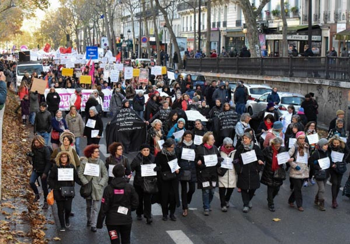 تظاهرات هزاران نفری علیه لایحه "لقاح مصنوعی زنان مجرد و همجنسگراها" در فرانسه