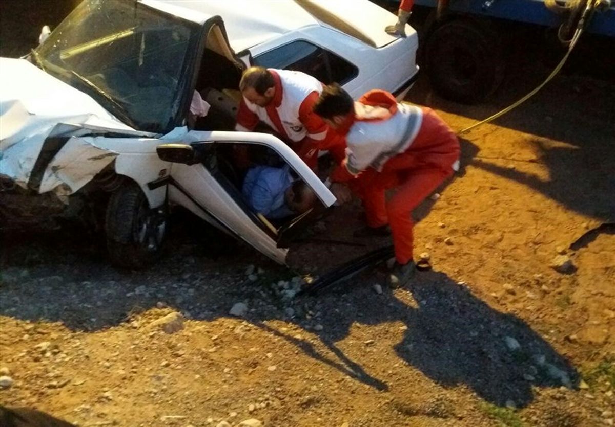 حادثه رانندگی در آزادراه ساوه ـ همدان یک کشته و ۳ مجروح برجای گذاشت